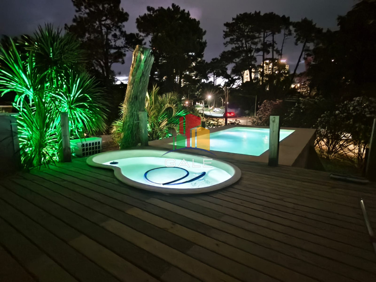 Casa ID.3737 - Casa en Venta de 5 dormitorios en San Rafael , Punta del este 