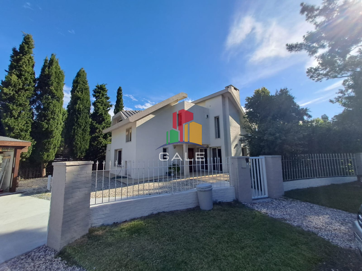 Casa ID.2222 - Espaciosa Casa en Barrio Privado de 6 dorm y piscina en Punta del Este