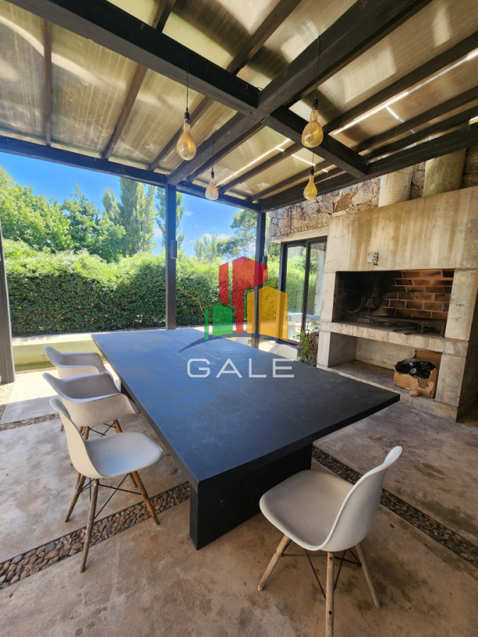 Casa ID.4727 - Casa en Alborada - Punta del Este de 5 dormitorios 