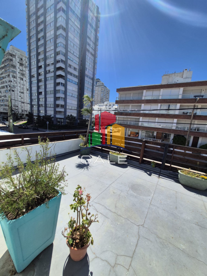 Casa ID.4936 - Casa de dos dormitorios en alquiler anual en Punta del Este