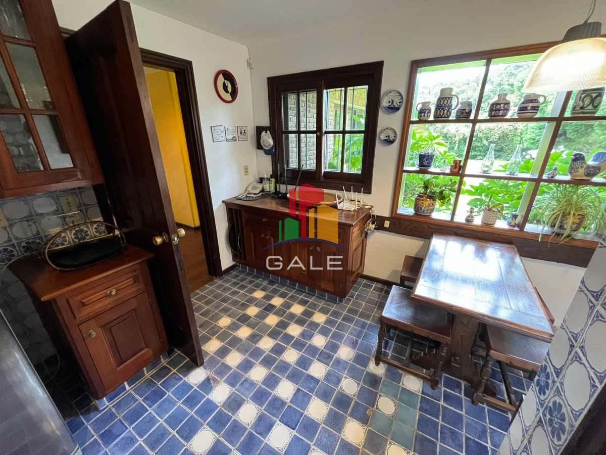 Casa ID.4736 - Hermosa mansión en Golf de 6 dormitorios , Punta del Este