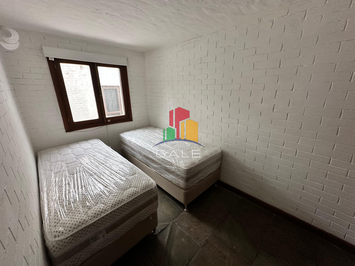 Casa ID.4735 - En venta casa en Barrio Golf, Punta del Este de 6 dormitorios.