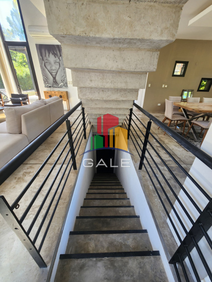 Casa ID.4727 - Casa en Alborada - Punta del Este de 5 dormitorios 