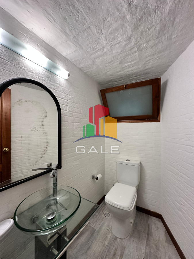 Casa ID.4735 - En venta casa en Barrio Golf, Punta del Este de 6 dormitorios.