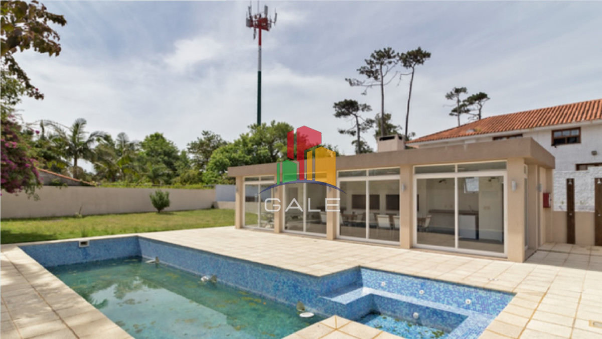 Apartamento ID.4817 - Vende apartamento en playa mansa de 1 dormitorio con parrillero, Punta del Este 