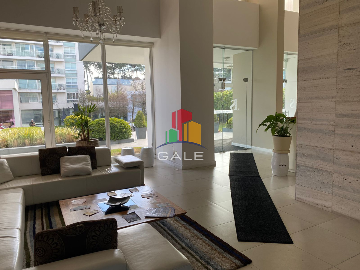 Apartamento ID.4992 - En venta apartamento de 2 dormitorios en Jardines de la Sierra, en Punta del Este