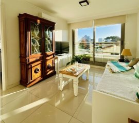 Venta Apartamento 1 dormitorio en Punta del Este con todos los servicios a metros del Shopping