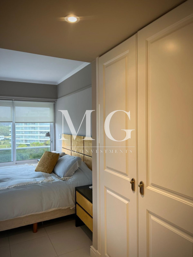 Apartamento ID.1495 - Espectacular Departamento en venta frente al mar, penthouse de 4 dormitorios. Punta del Este