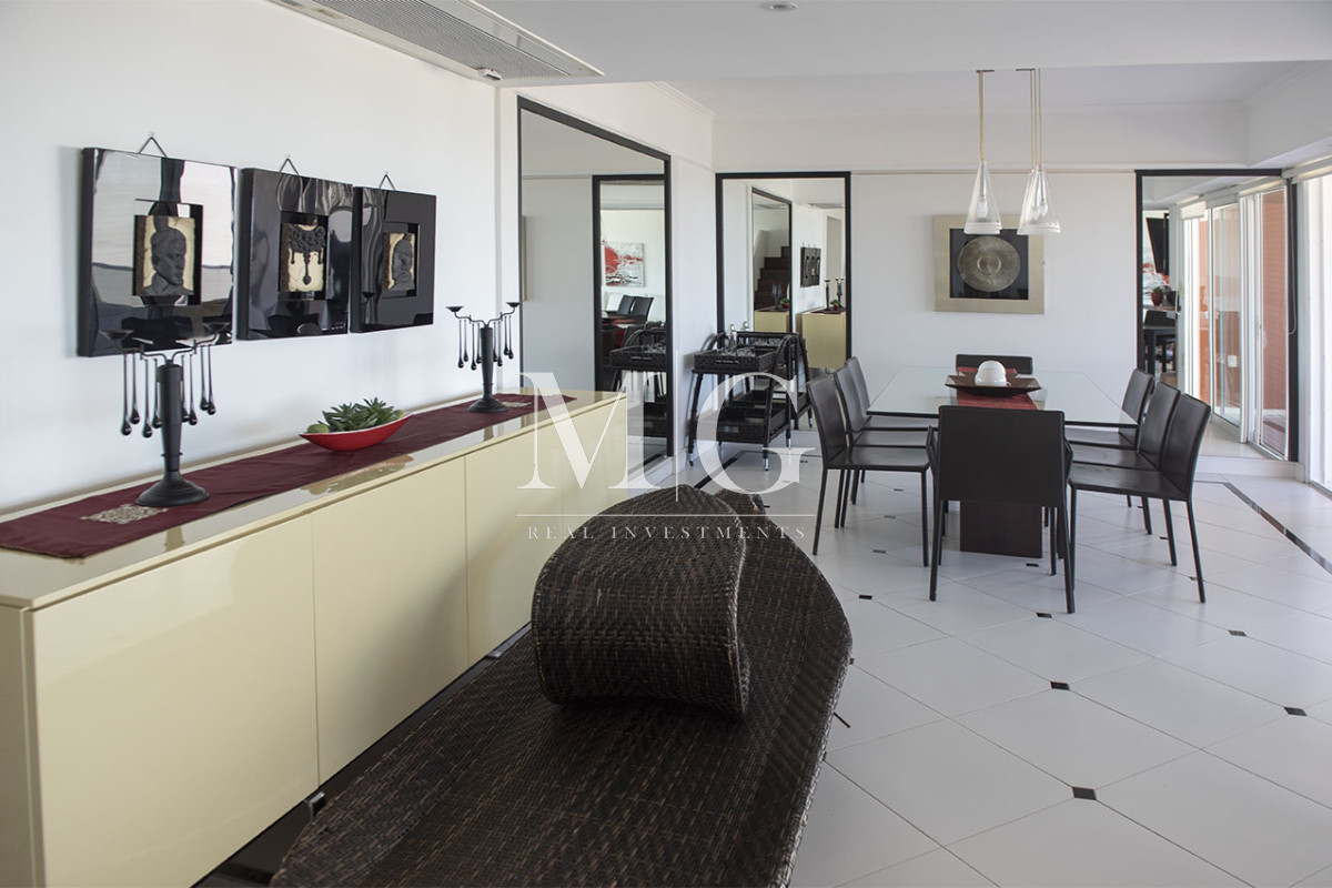 Apartamento ID.1497 - Penthouse Duplex en Venta de 4 dormitorios en Playa Brava , Punta del este 