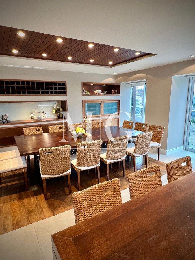 Apartamento ID.1495 - Espectacular Departamento en venta frente al mar, penthouse de 4 dormitorios. Punta del Este