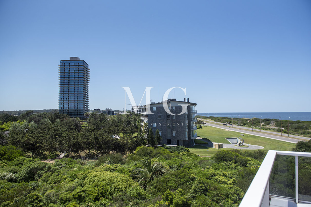 Apartamento ID.1497 - Penthouse Duplex en Venta de 4 dormitorios en Playa Brava , Punta del este 