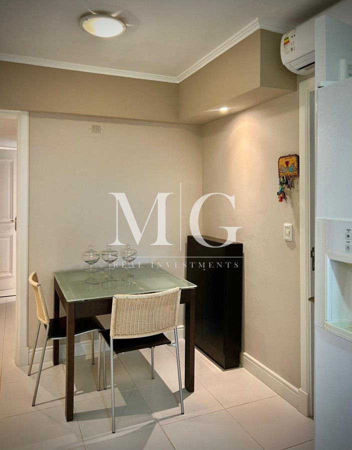 Apartamento ID.1495 - Espectacular Departamento en venta frente al mar, penthouse de 4 dormitorios. Punta del Este