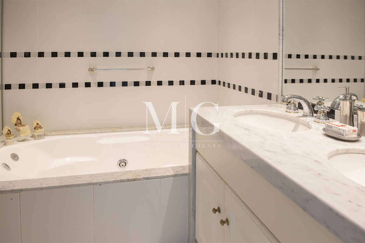 Apartamento ID.1497 - Penthouse Duplex en Venta de 4 dormitorios en Playa Brava , Punta del este 