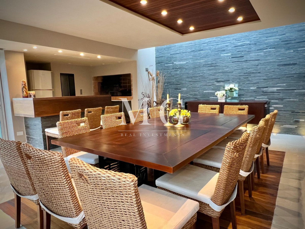 Apartamento ID.1495 - Espectacular Departamento en venta frente al mar, penthouse de 4 dormitorios. Punta del Este