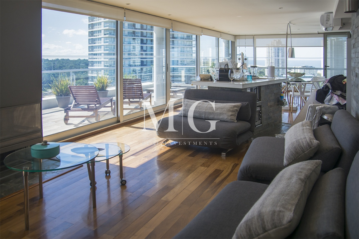 Apartamento ID.1502 - Penthouse en Punta del Este, playa brava 4 dormitorios