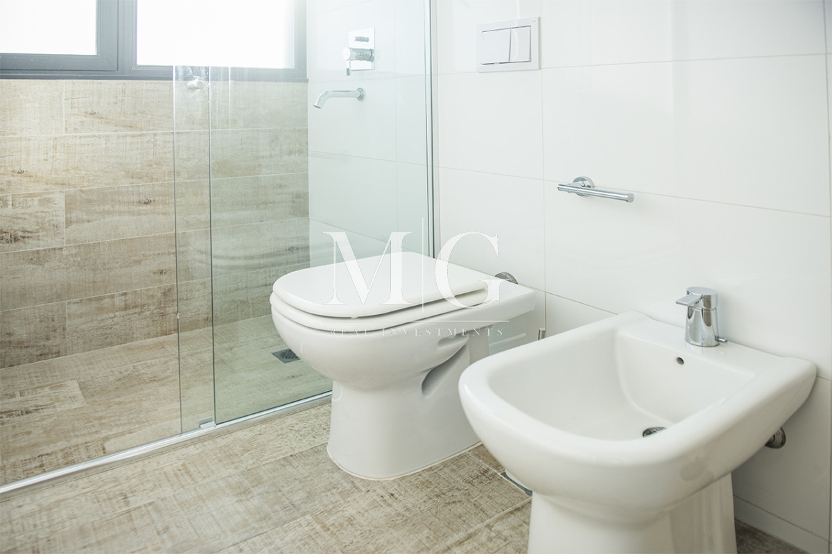 Apartamento ID.1500 - Apartamento Penthouse, frente al mar, playa brava, 3 dormitorios con hermosa vista