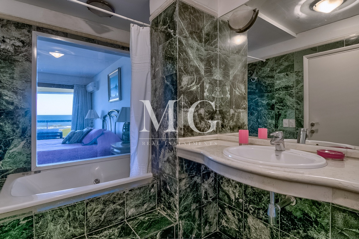 Apartamento ID.1498 - Hermoso penthouse con una ubicación privilegiada de la brava 