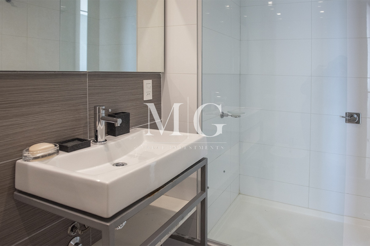 Apartamento ID.1501 - Vende departamento de 3 suites en Punta del Este.