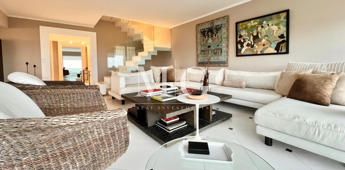 Apartamento ID.1495 - Espectacular Departamento en venta frente al mar, penthouse de 4 dormitorios. Punta del Este