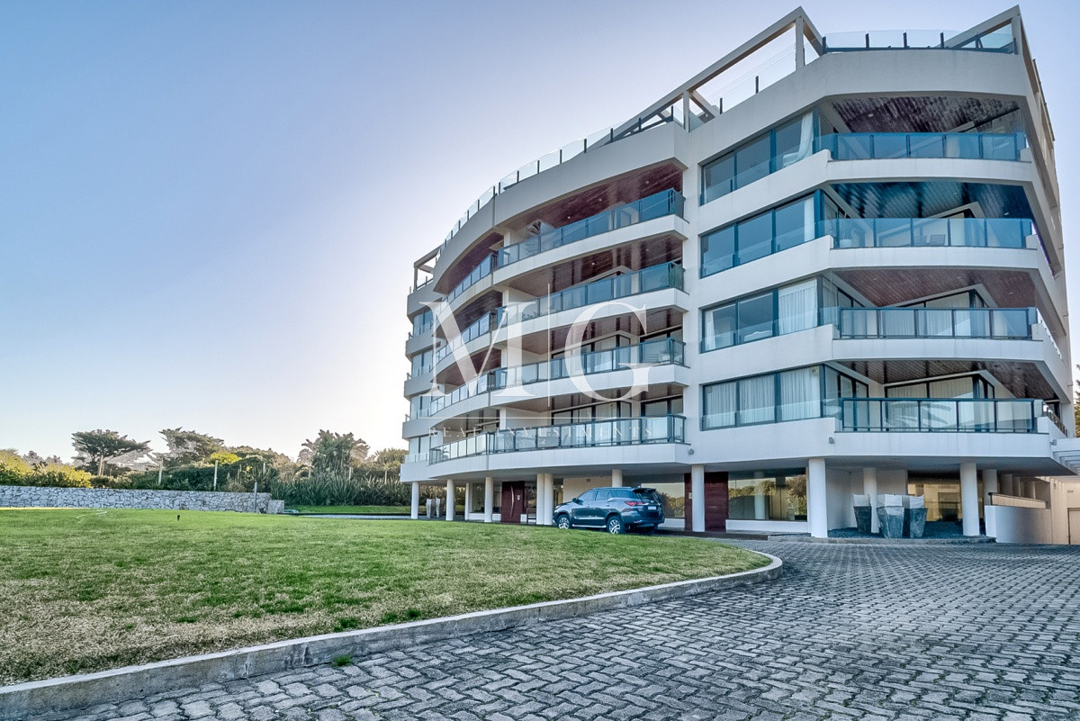 Apartamento ID.1498 - Hermoso penthouse con una ubicación privilegiada de la brava 