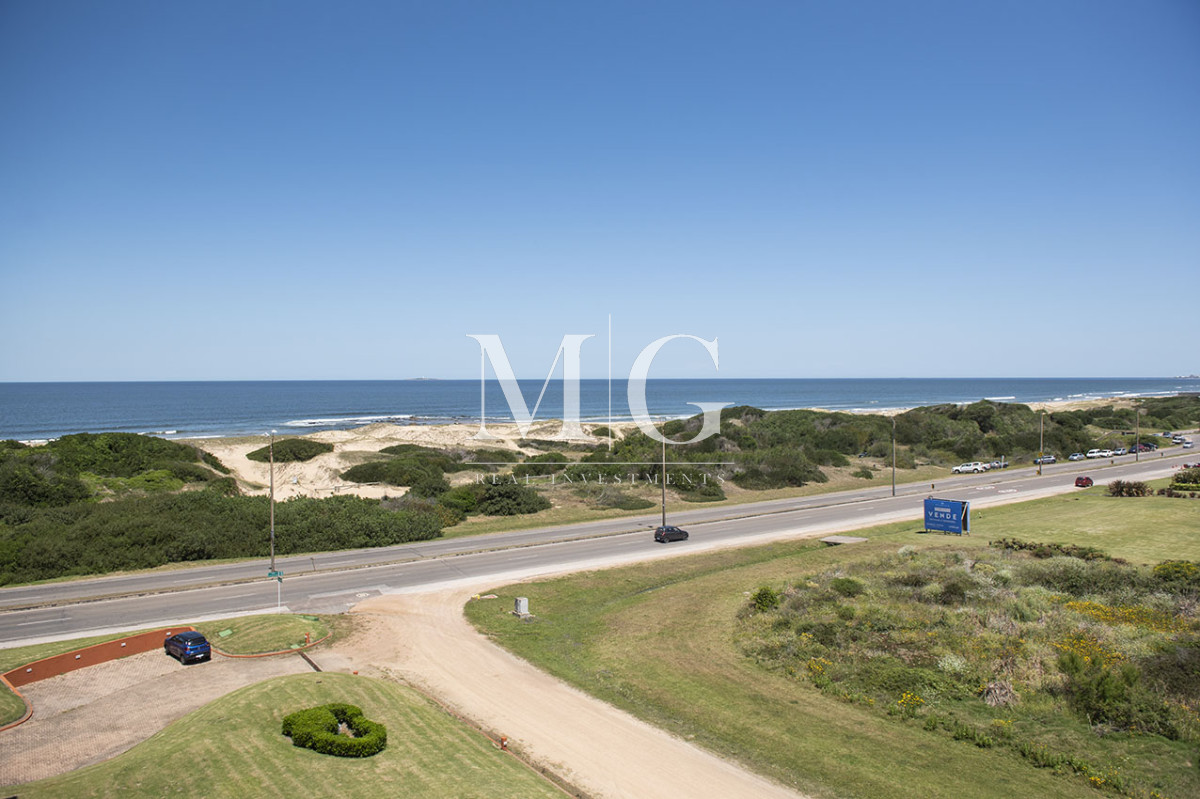 Apartamento ID.1497 - Penthouse Duplex en Venta de 4 dormitorios en Playa Brava , Punta del este 
