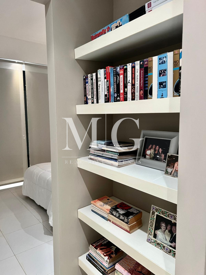 Apartamento ID.1495 - Espectacular Departamento en venta frente al mar, penthouse de 4 dormitorios. Punta del Este