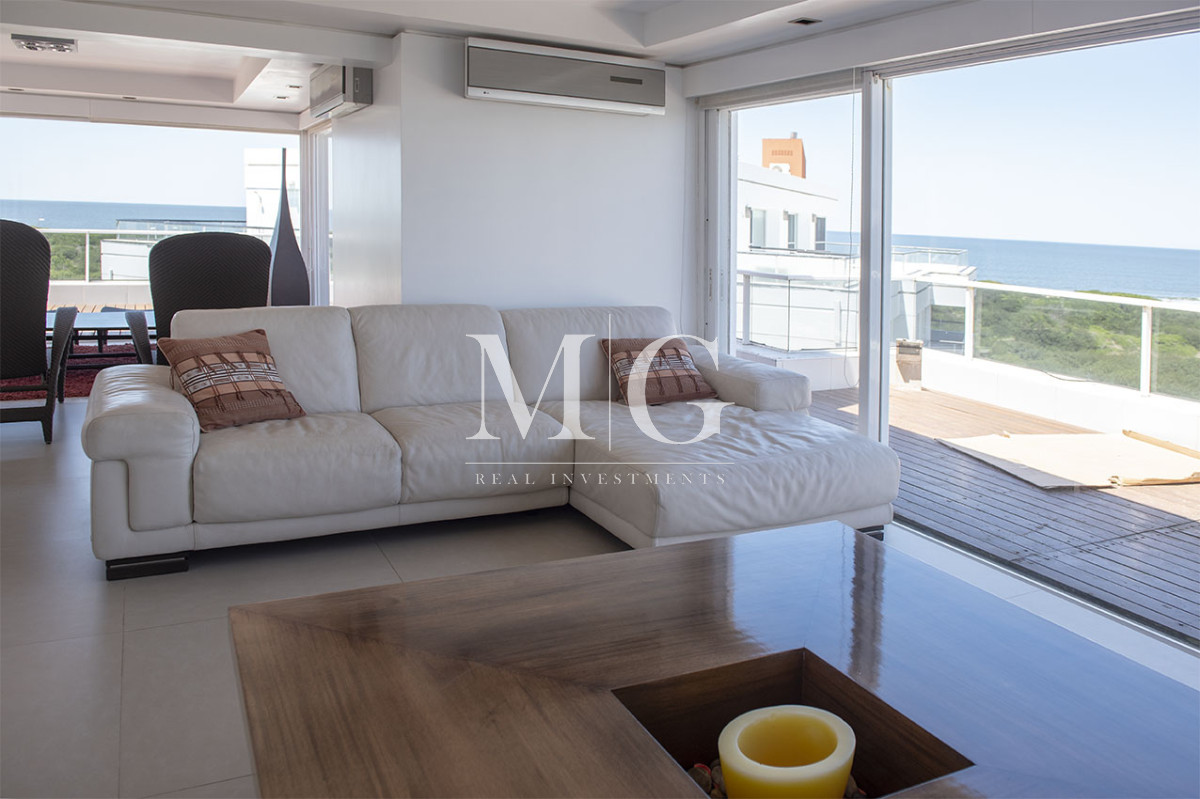 Apartamento ID.1497 - Penthouse Duplex en Venta de 4 dormitorios en Playa Brava , Punta del este 