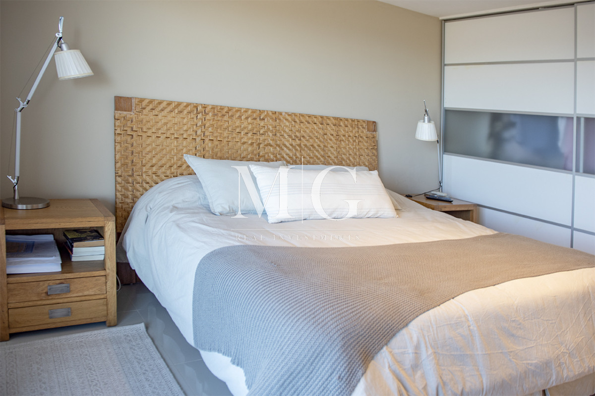 Apartamento ID.1500 - Apartamento Penthouse, frente al mar, playa brava, 3 dormitorios con hermosa vista