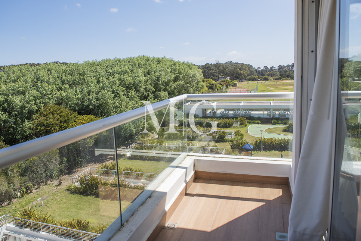 Apartamento ID.1496 - Departamento de 3 dormitorios en venta en torre Silente