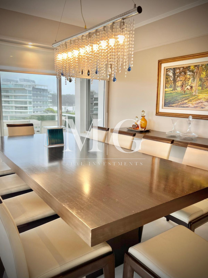 Apartamento ID.1495 - Espectacular Departamento en venta frente al mar, penthouse de 4 dormitorios. Punta del Este