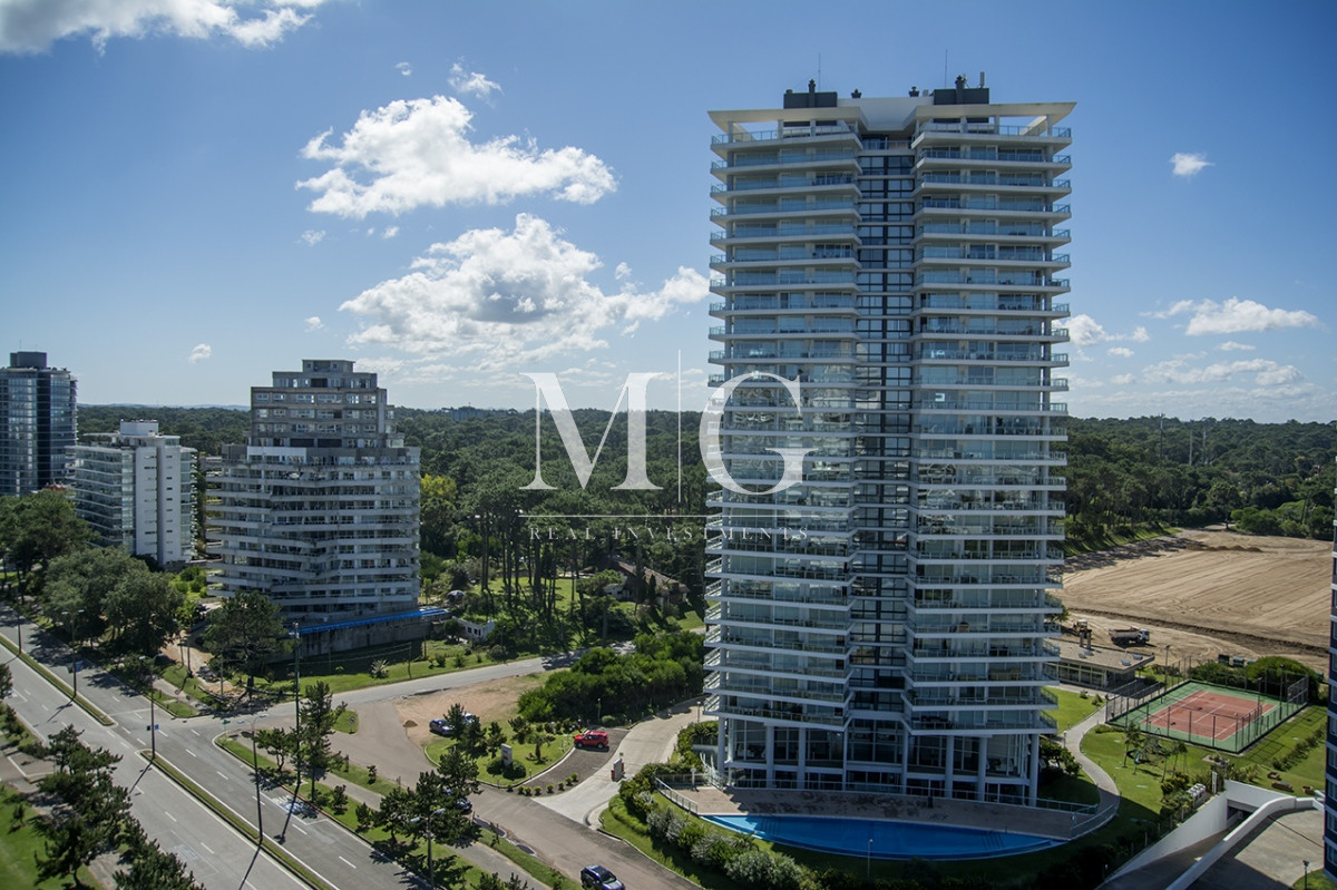 Apartamento ID.1502 - Penthouse en Punta del Este, playa brava 4 dormitorios