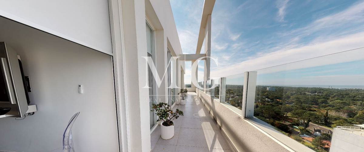 Apartamento ID.1499 - Penthouse de 3 dormitorios en venta en Torre Yoo