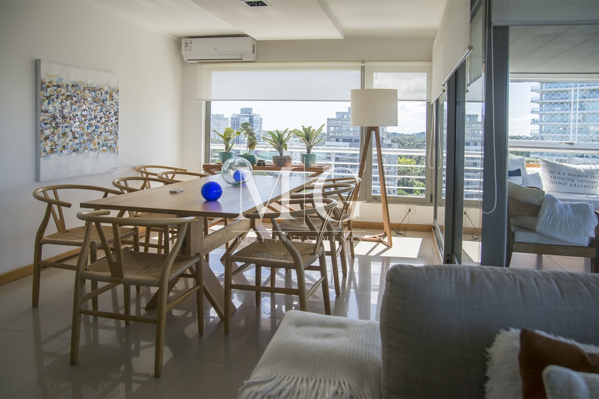 Apartamento ID.1502 - Penthouse en Punta del Este, playa brava 4 dormitorios