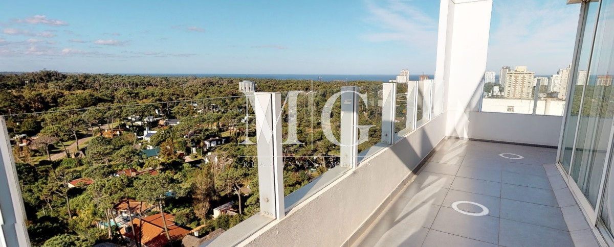 Apartamento ID.1499 - Penthouse de 3 dormitorios en venta en Torre Yoo