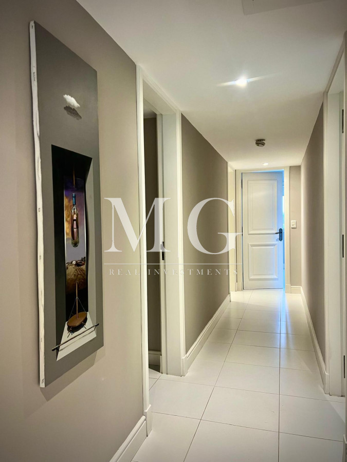 Apartamento ID.1495 - Espectacular Departamento en venta frente al mar, penthouse de 4 dormitorios. Punta del Este