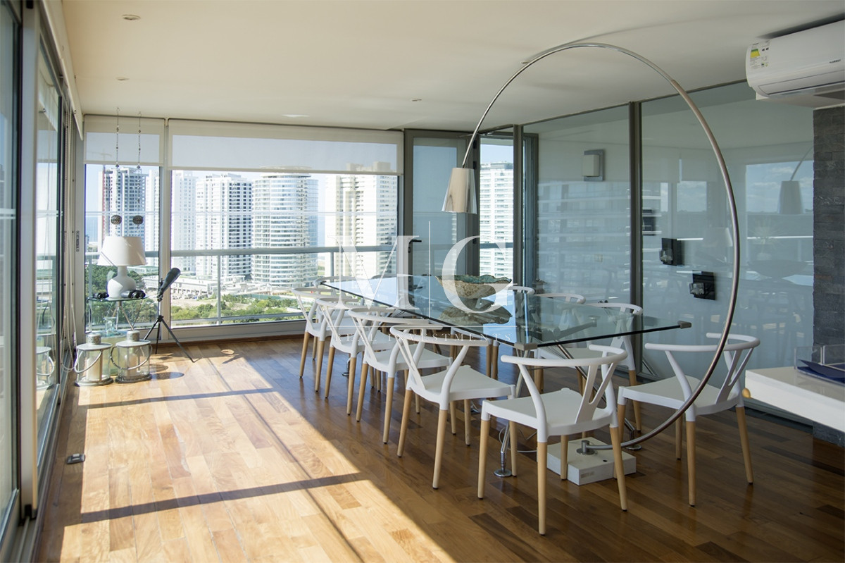 Apartamento ID.1502 - Penthouse en Punta del Este, playa brava 4 dormitorios