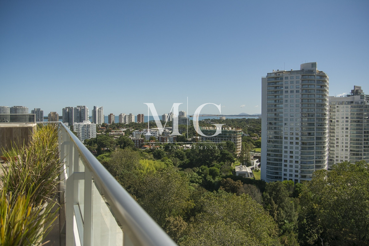 Apartamento ID.1502 - Penthouse en Punta del Este, playa brava 4 dormitorios