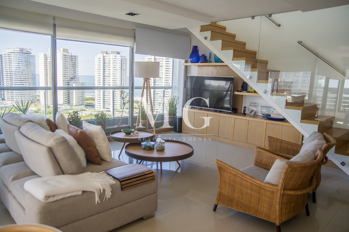 Apartamento ID.1502 - Penthouse en Punta del Este, playa brava 4 dormitorios