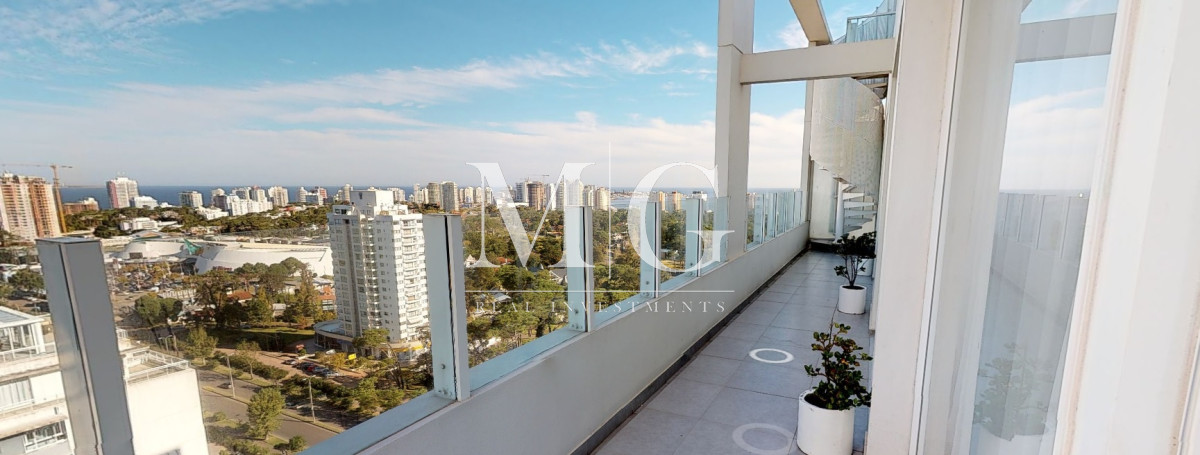Apartamento ID.1499 - Penthouse de 3 dormitorios en venta en Torre Yoo