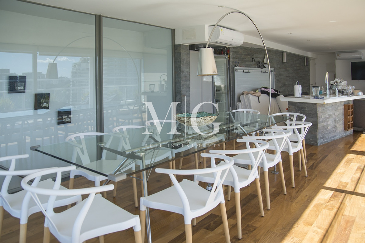 Apartamento ID.1502 - Penthouse en Punta del Este, playa brava 4 dormitorios