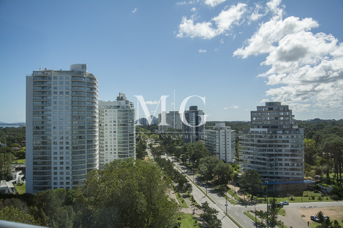 Apartamento ID.1502 - Penthouse en Punta del Este, playa brava 4 dormitorios