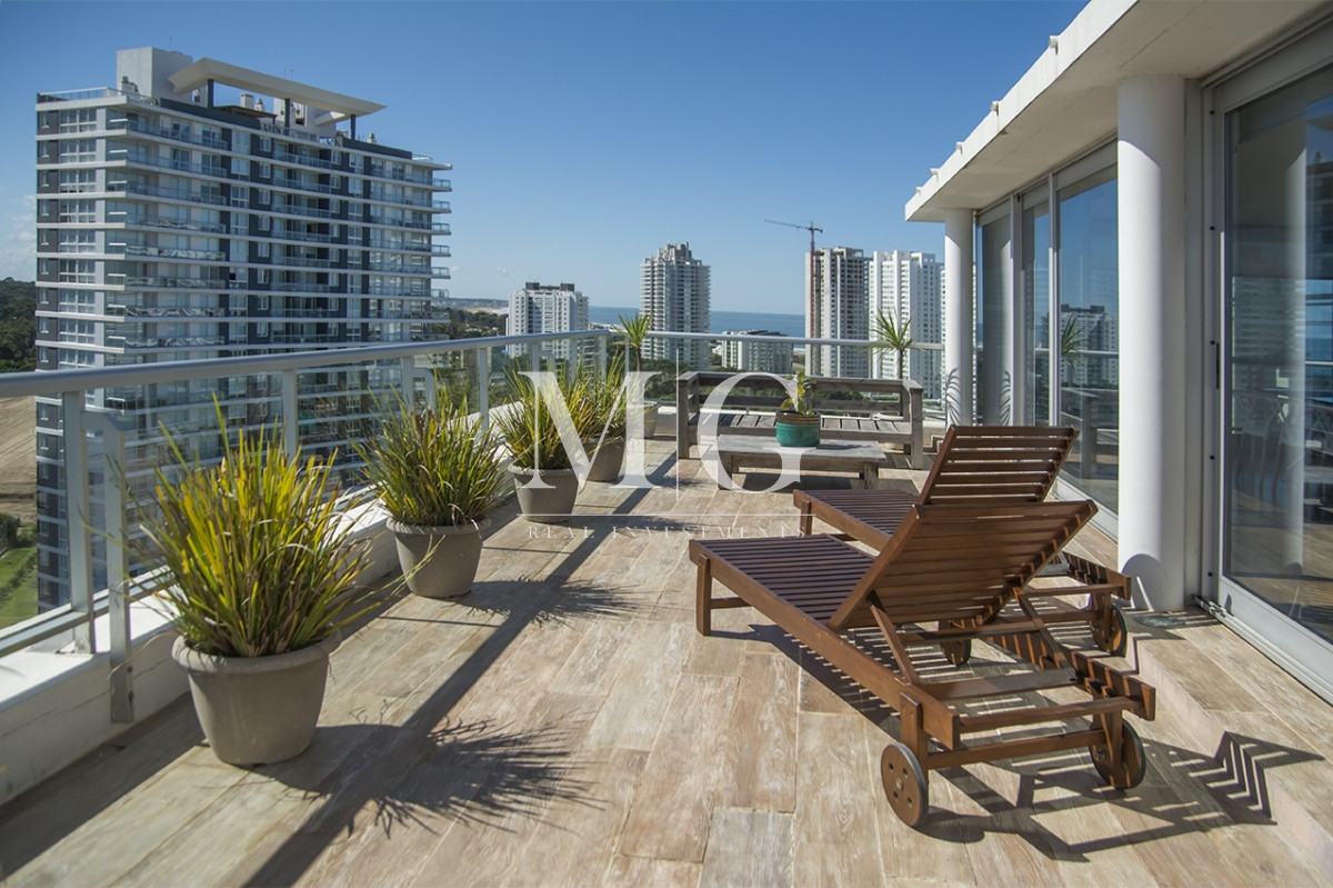 Apartamento ID.1502 - Penthouse en Punta del Este, playa brava 4 dormitorios
