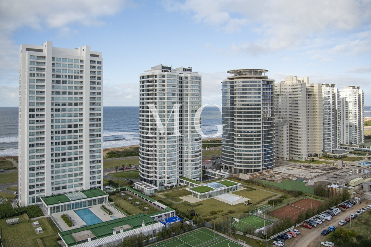 Apartamento ID.1494 - Departamento en piso alto, Quartier del Mar, en venta.