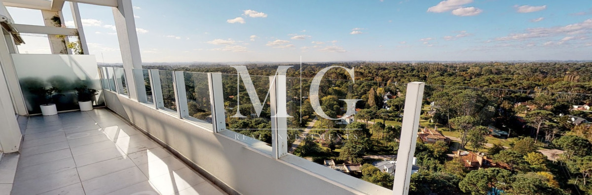 Apartamento ID.1499 - Penthouse de 3 dormitorios en venta en Torre Yoo