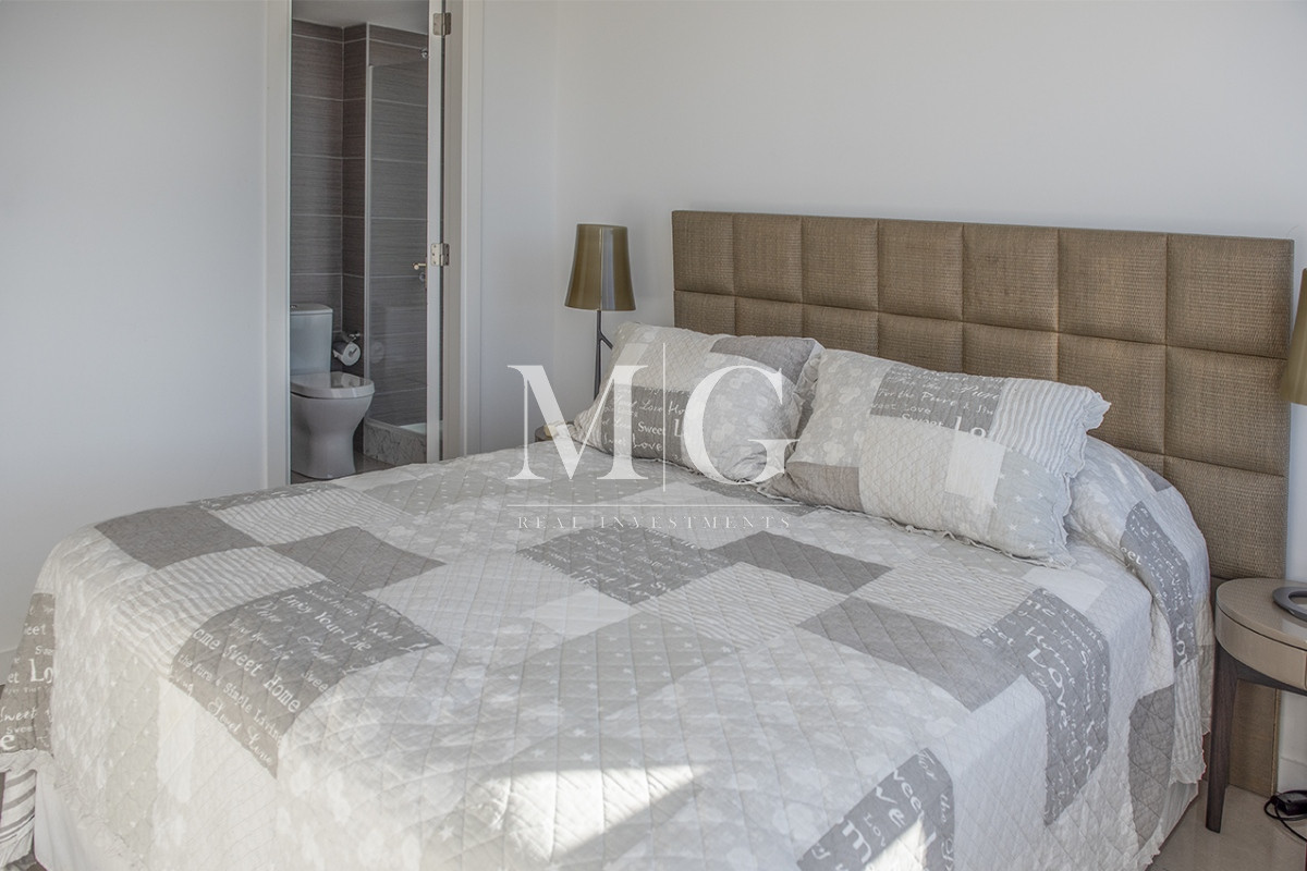 Apartamento ID.1501 - Vende departamento de 3 suites en Punta del Este.