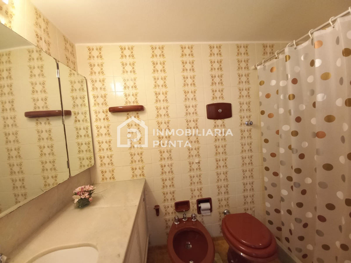 https://ri.com.uy/f/210-262/0/1200/0/0/0/563461edc1619d7925bd03809dbba394.jpg
