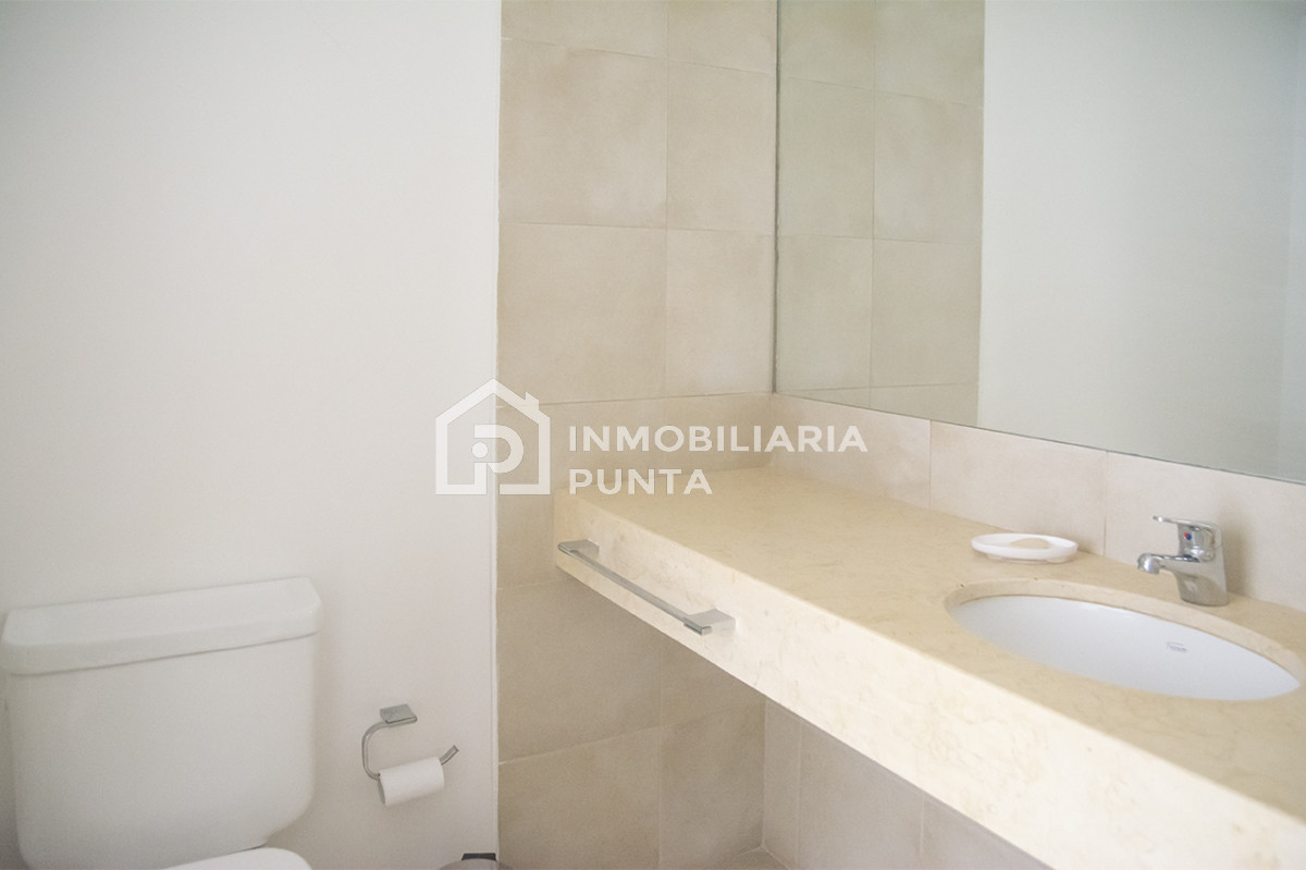 https://ri.com.uy/f/210-262/0/1200/0/0/0/d32d1b499fcc4aeae70e527cca6d70e7.jpg