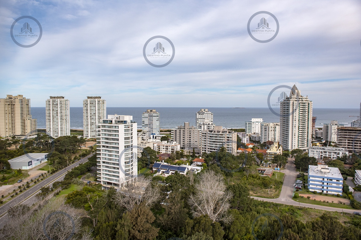 Apartamento ID.2958 - Se vende apartamento en ocean drive II de 3 dormitorios, Punta del Este 