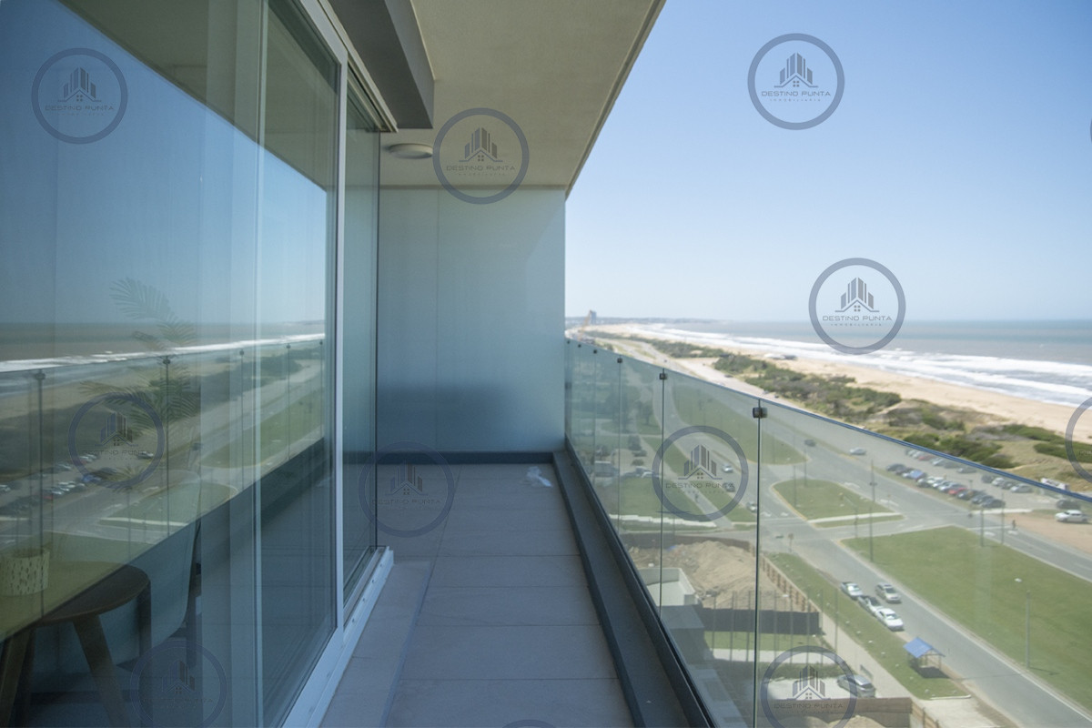 Apartamento ID.1700 - Apartamento de 3 Dormitorios, Piso alto en venta con Vista al Mar - Le Parc III Playa Brava