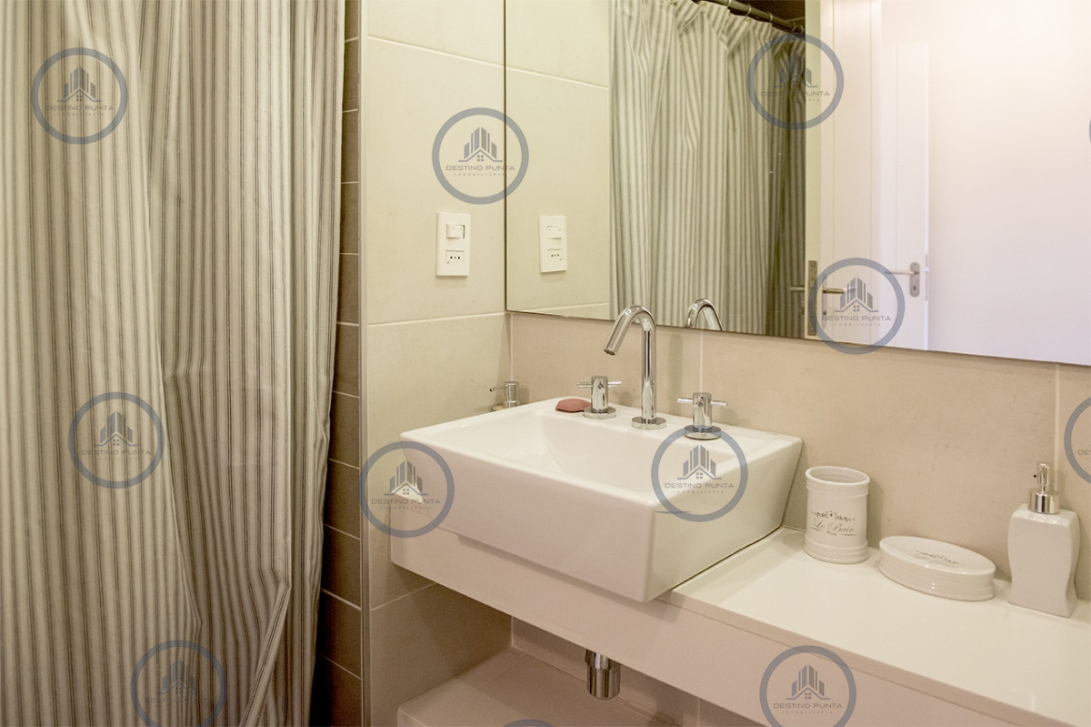 Apartamento ID.2958 - Se vende apartamento en ocean drive II de 3 dormitorios, Punta del Este 